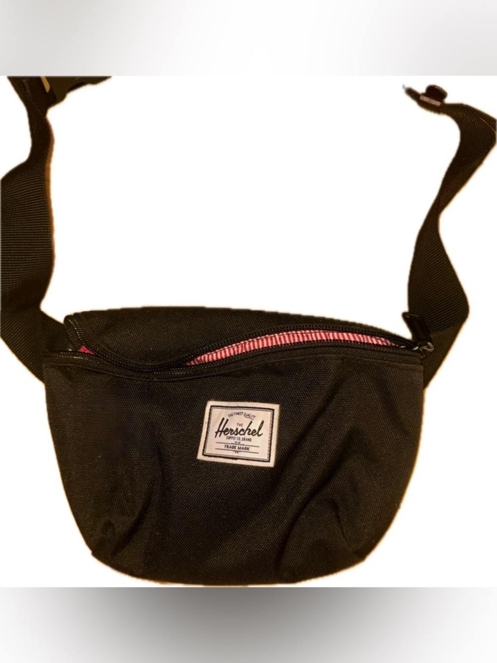 Herschel Supply Co. Fourteen 1L Fanny
Pack Waist Hip Pack Zip Pocket Black